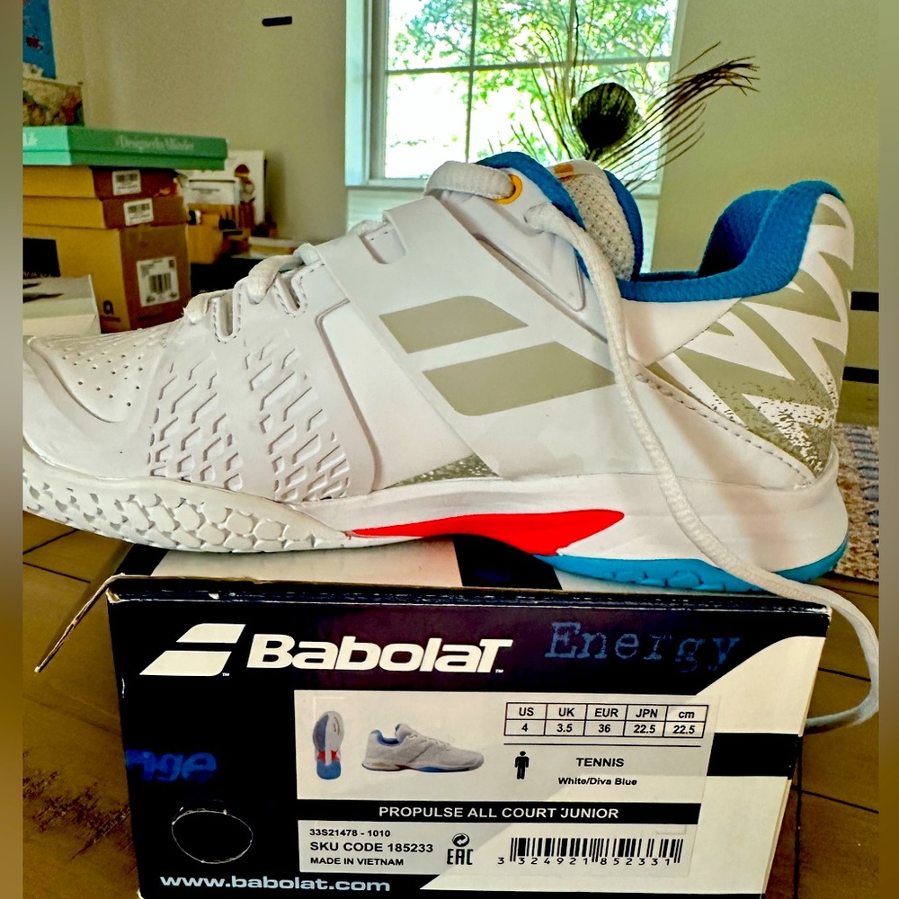 COPY - Babolat Youth Tennis Shoes, Size 4, NIB